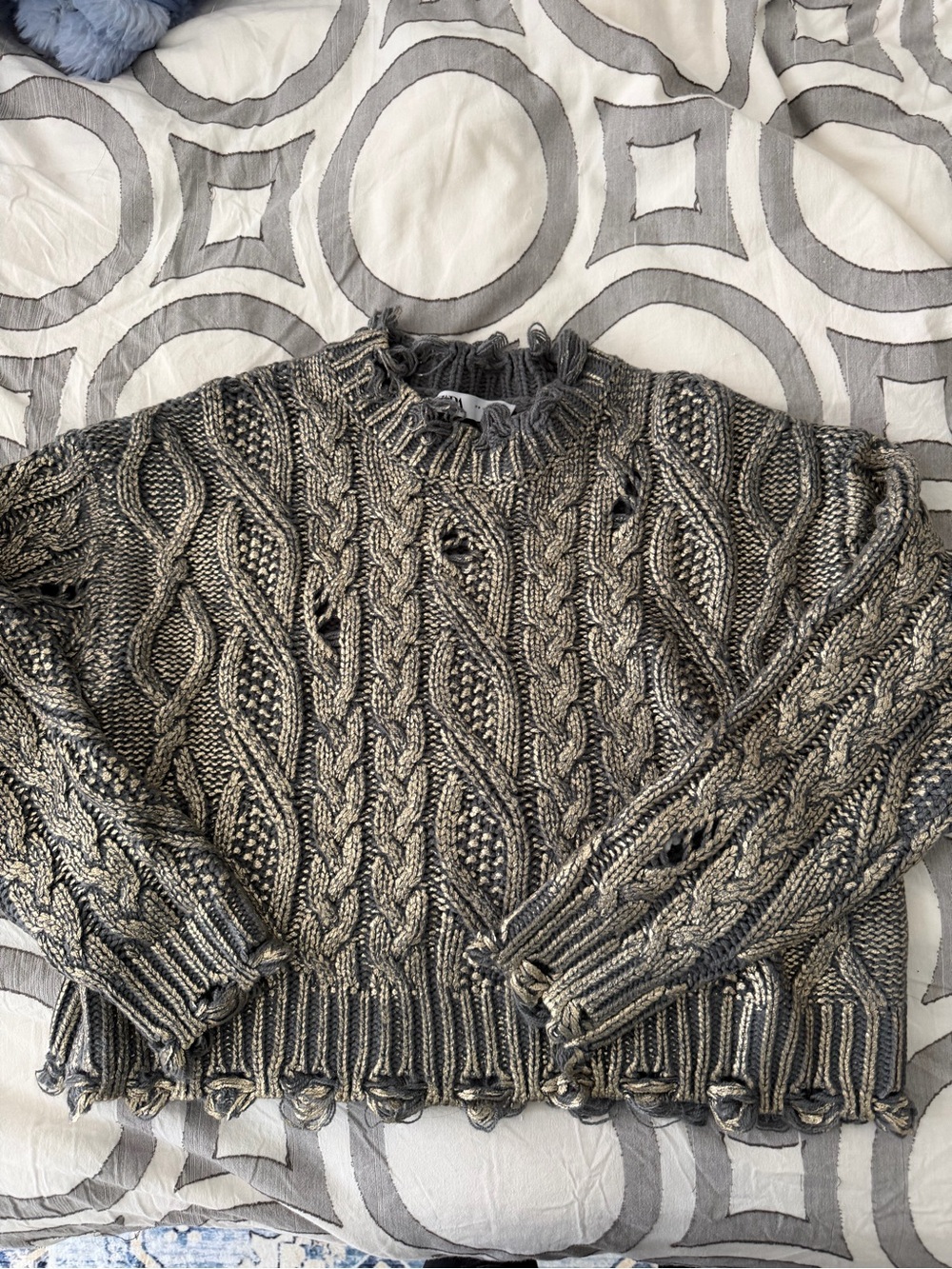 Zara NWOT Distressed Cable Knit Gold Metallic Women's Sweater - Gray